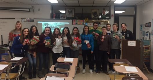 Students in Honors English 10 participated in a White Elephant Gift Exchange and Writing Activity before break.